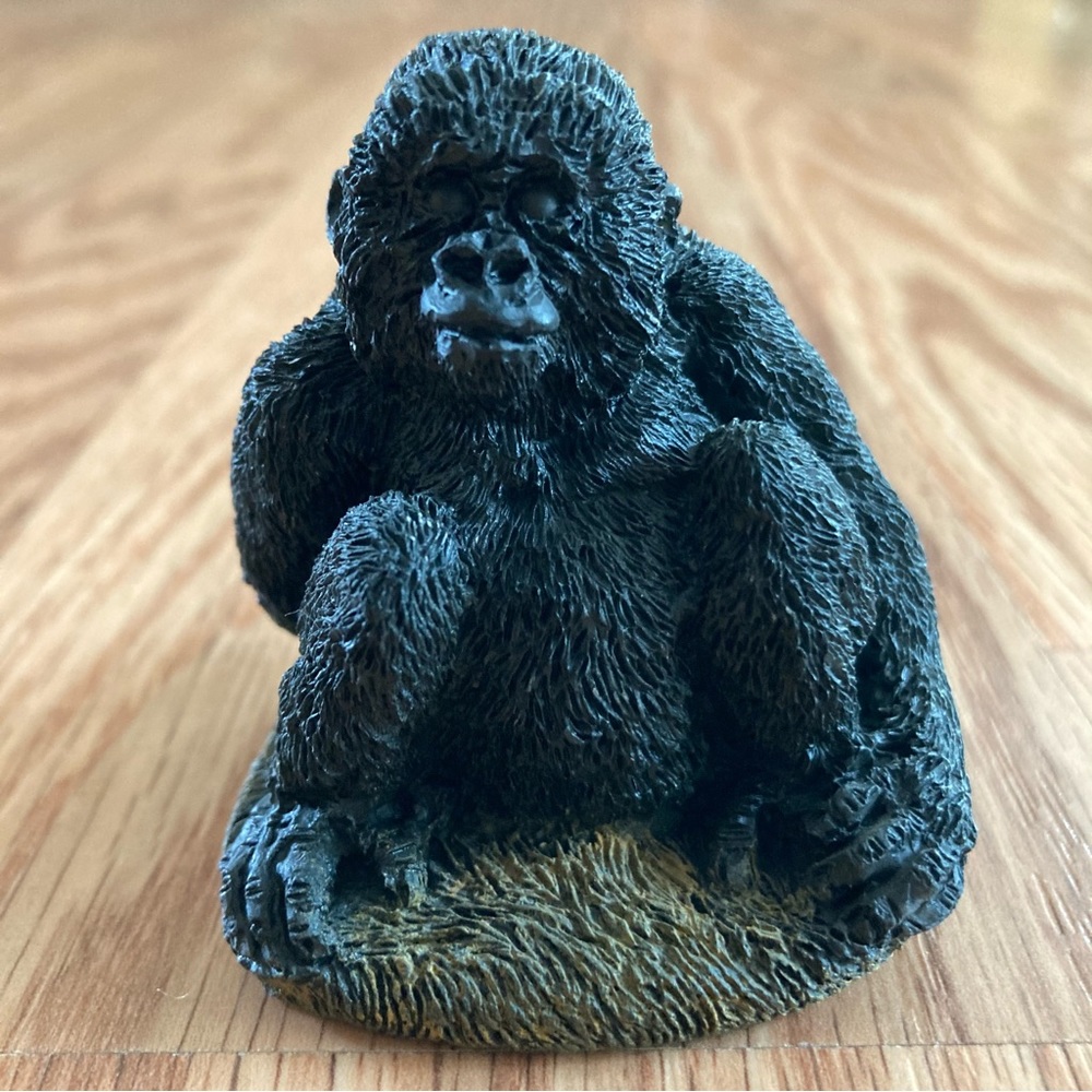 🦍 Stone Critters Gorilla 🍌